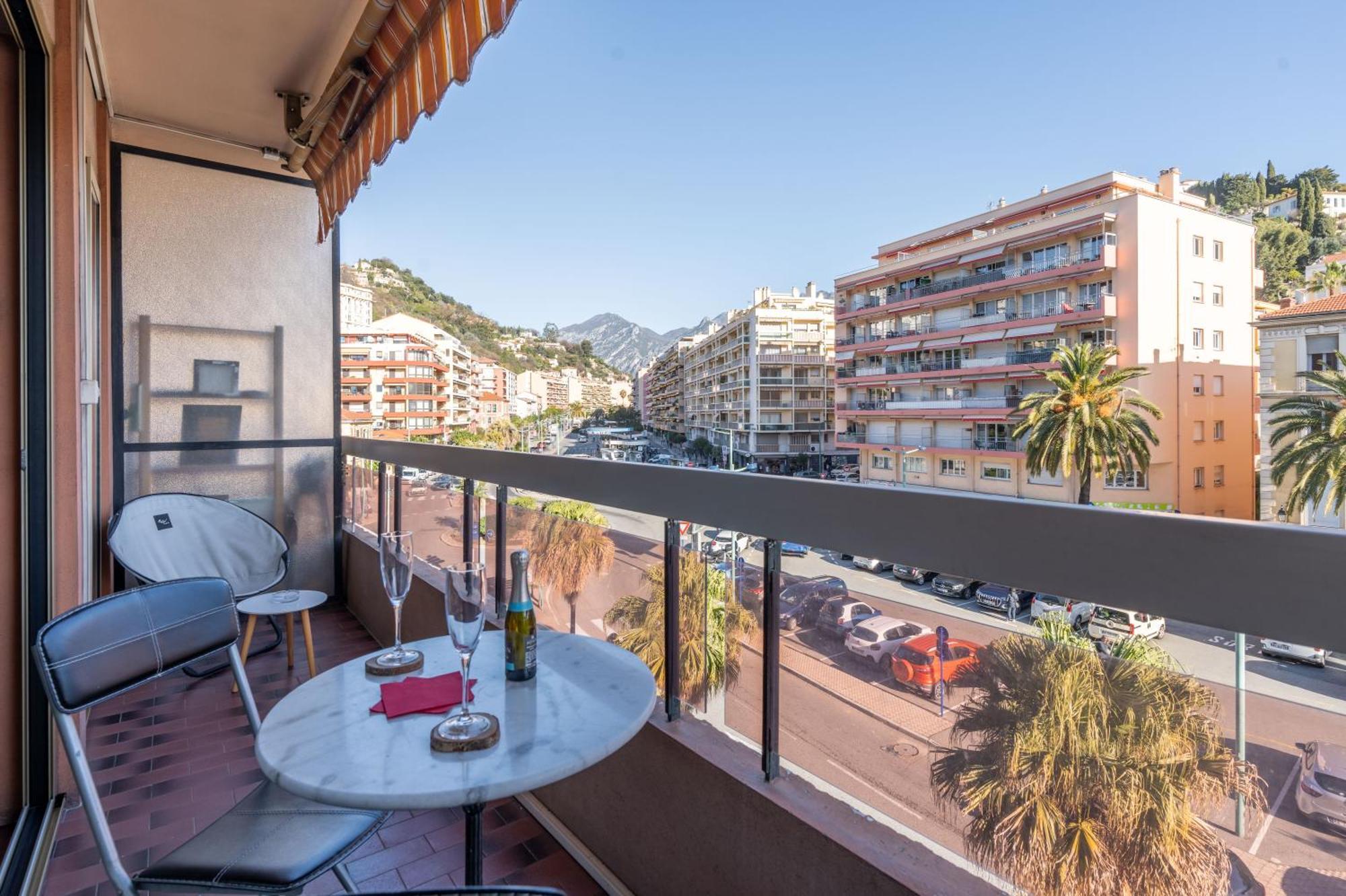 Apartment Fabuleux 2 Personnes Au Coeur De Menton, Climatise Et Proche Gares Routiere Et Sncf Menton